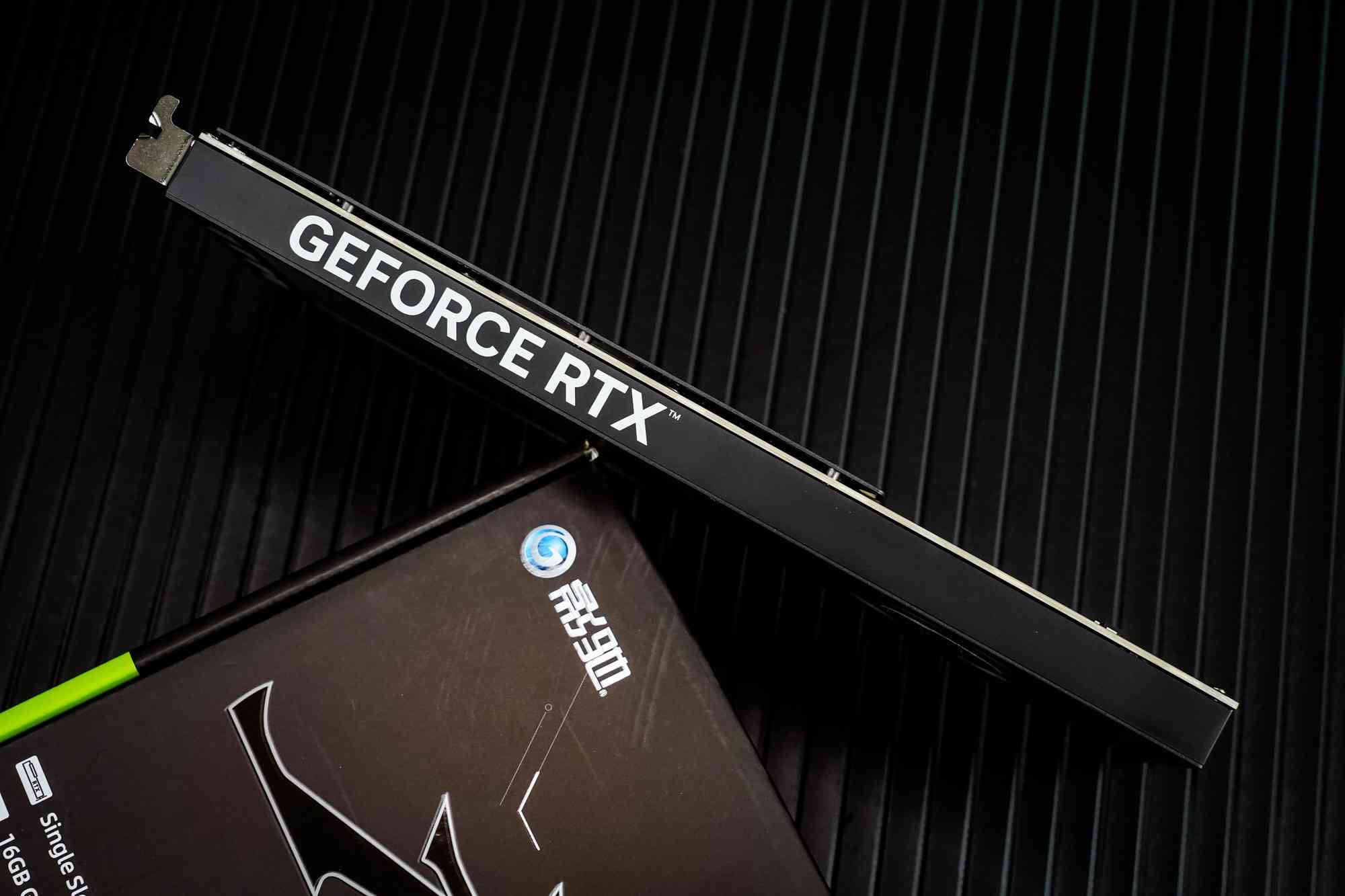 影驰显卡怎么样 影驰GeForce RTX 5060 Ti 无双MAX显卡评测 厚度20mm 巧夺天工！