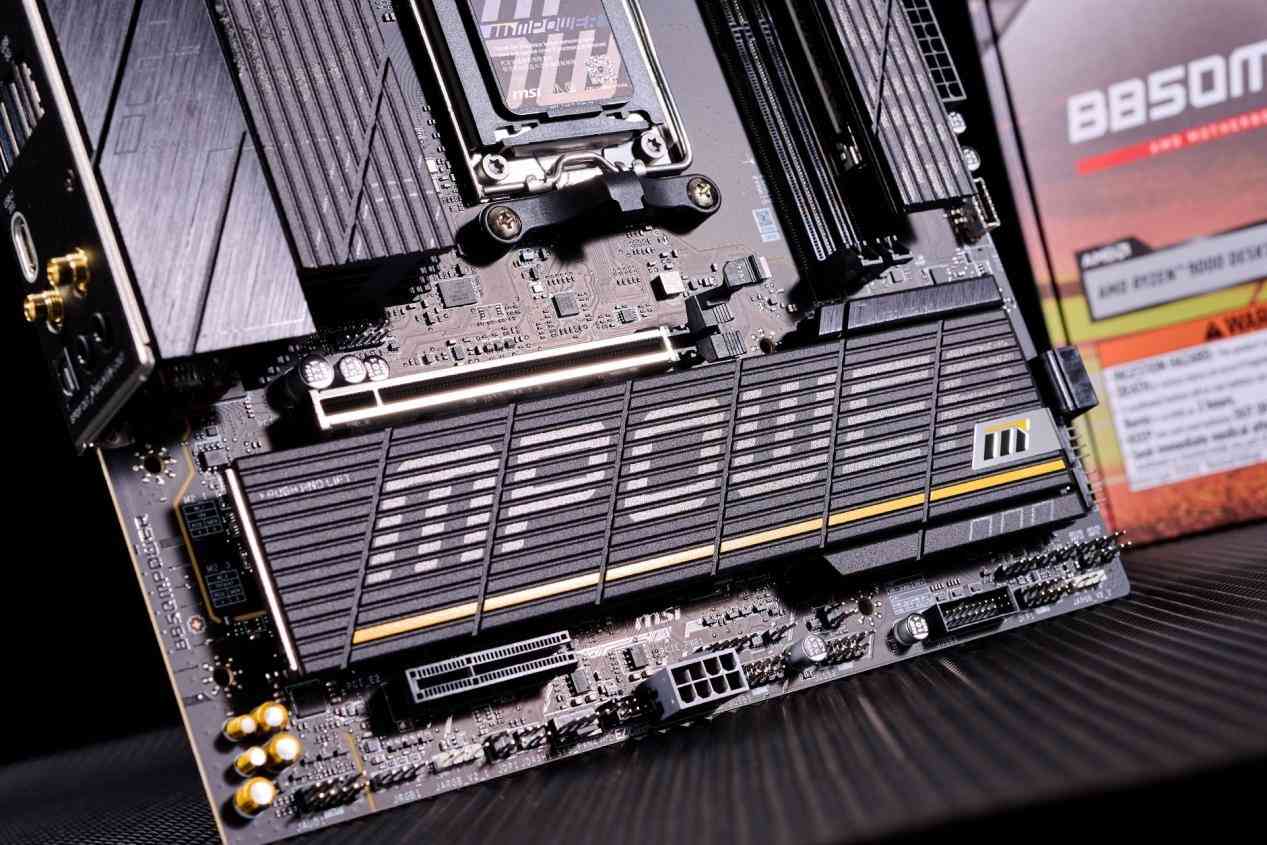 微星B850MPOWER主板深度评测:MPOWER系列的超频传奇延续,千元级性能炸裂之选 微星B850MPOWER主板深度评测:MPOWER系列的超频传奇延续,千元级性能炸裂之选