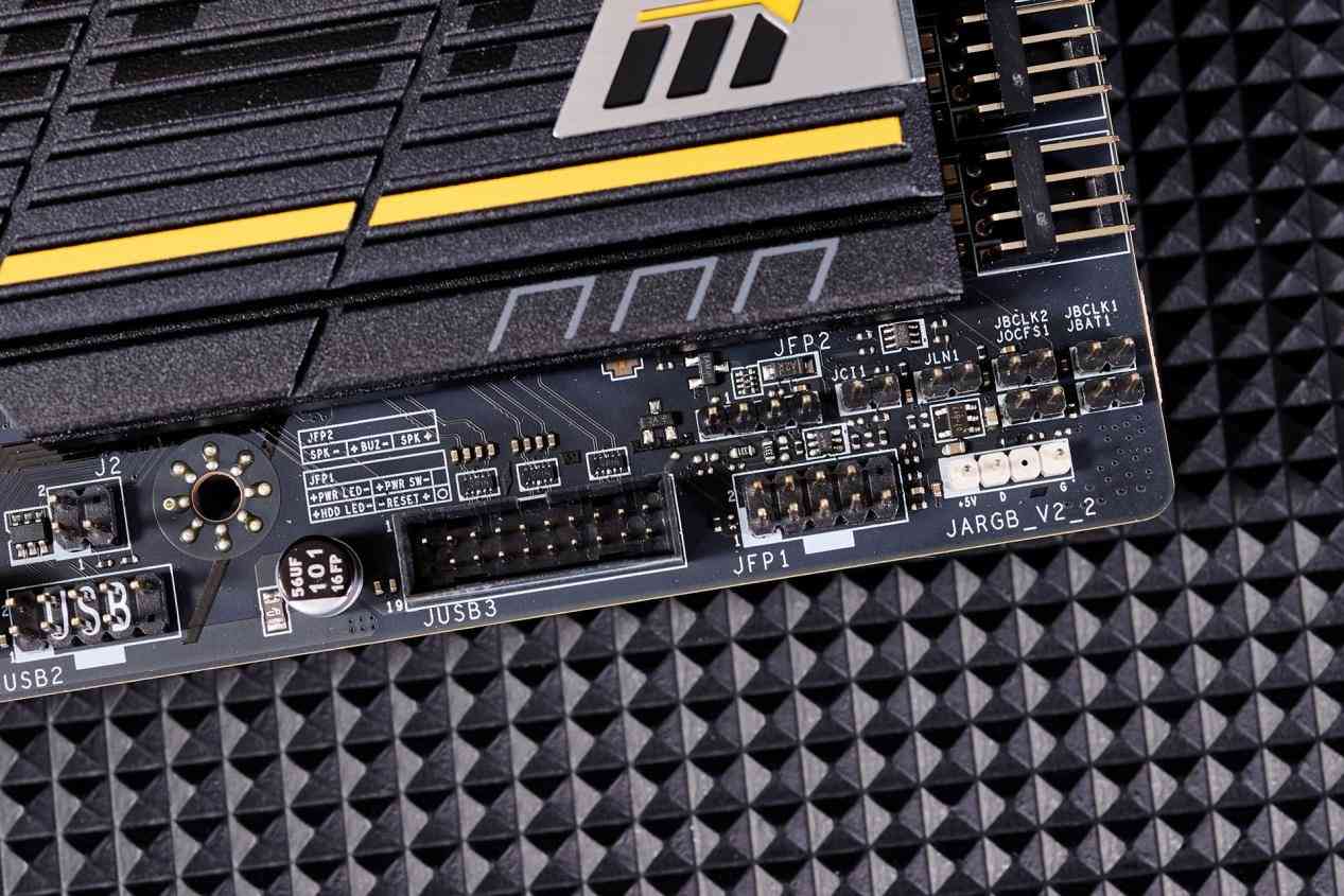 微星B850MPOWER主板深度评测:MPOWER系列的超频传奇延续,千元级性能炸裂之选 微星B850MPOWER主板深度评测:MPOWER系列的超频传奇延续,千元级性能炸裂之选