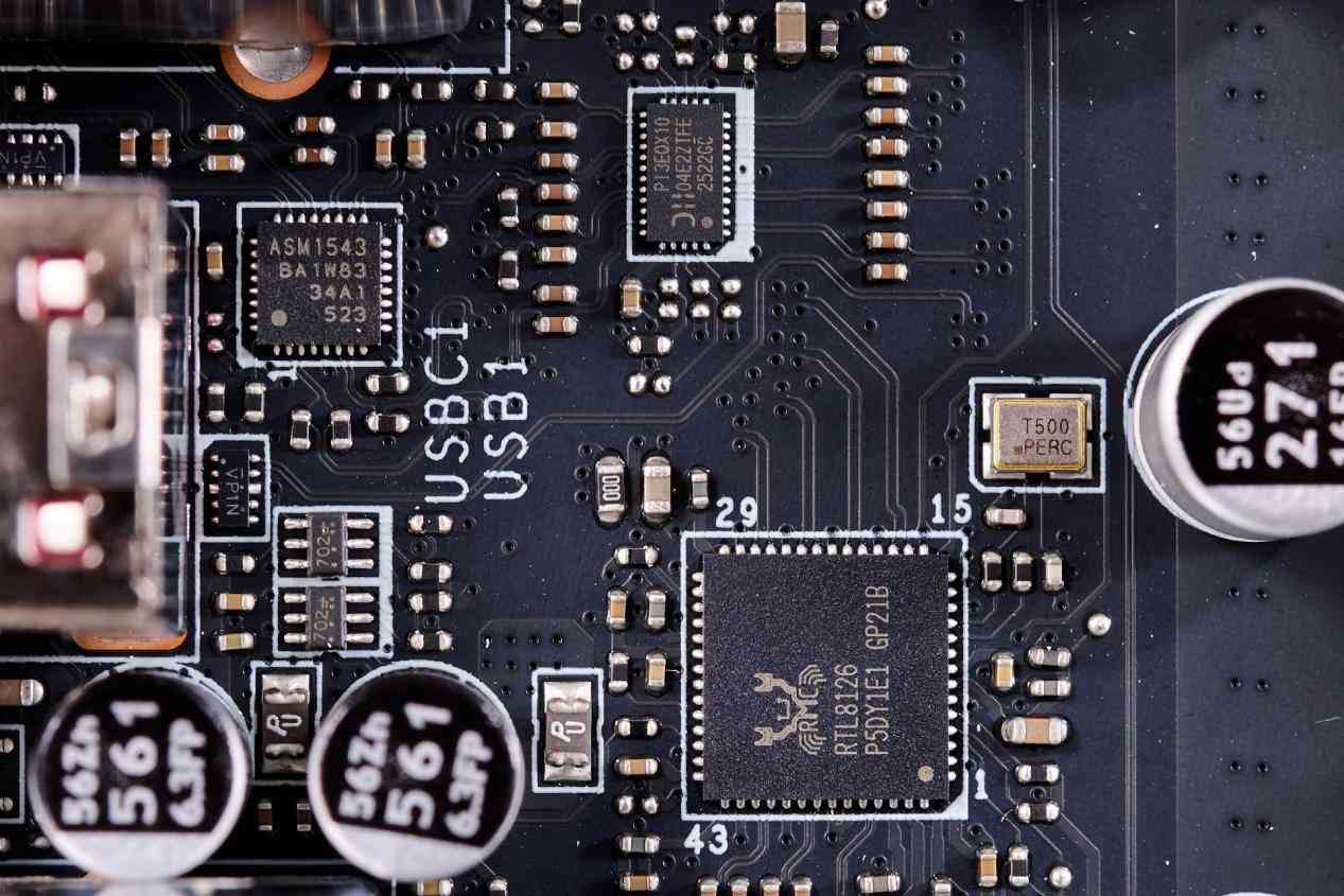 微星B850MPOWER主板深度评测:MPOWER系列的超频传奇延续,千元级性能炸裂之选 微星B850MPOWER主板深度评测:MPOWER系列的超频传奇延续,千元级性能炸裂之选