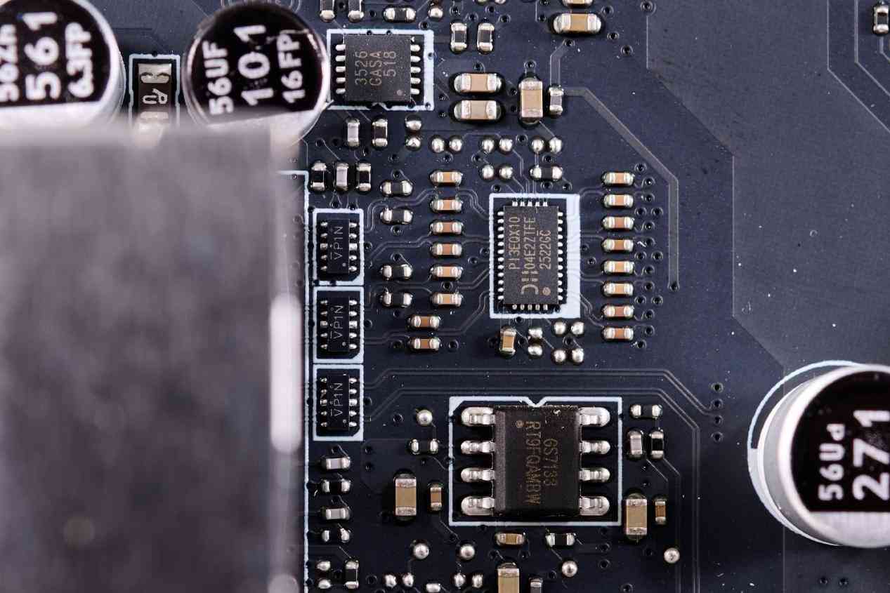 微星B850MPOWER主板深度评测:MPOWER系列的超频传奇延续,千元级性能炸裂之选 微星B850MPOWER主板深度评测:MPOWER系列的超频传奇延续,千元级性能炸裂之选