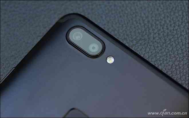 vivo X20全面评测:2998元全面屏新秀是否值得入手? vivo X20全面评测:2998元全面屏新秀是否值得入手?