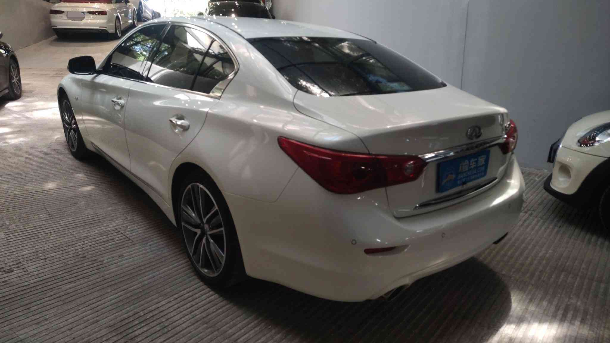 英菲尼迪怎么样 经常出差跑高速,大哥买台37L英菲尼迪Q50,直言比电车舒服得多 英菲尼迪怎么样 经常出差跑高速,大哥买台37L英菲尼迪Q50,直言比电车舒服得多