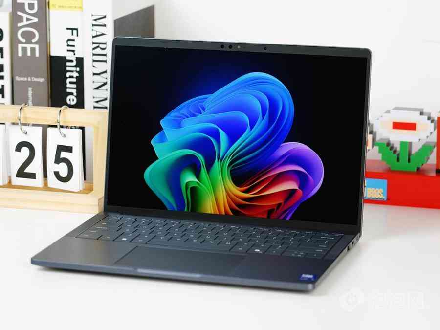 性能强劲的长续航轻薄旗舰笔记本电脑 Dell Pro 14 Premium评测