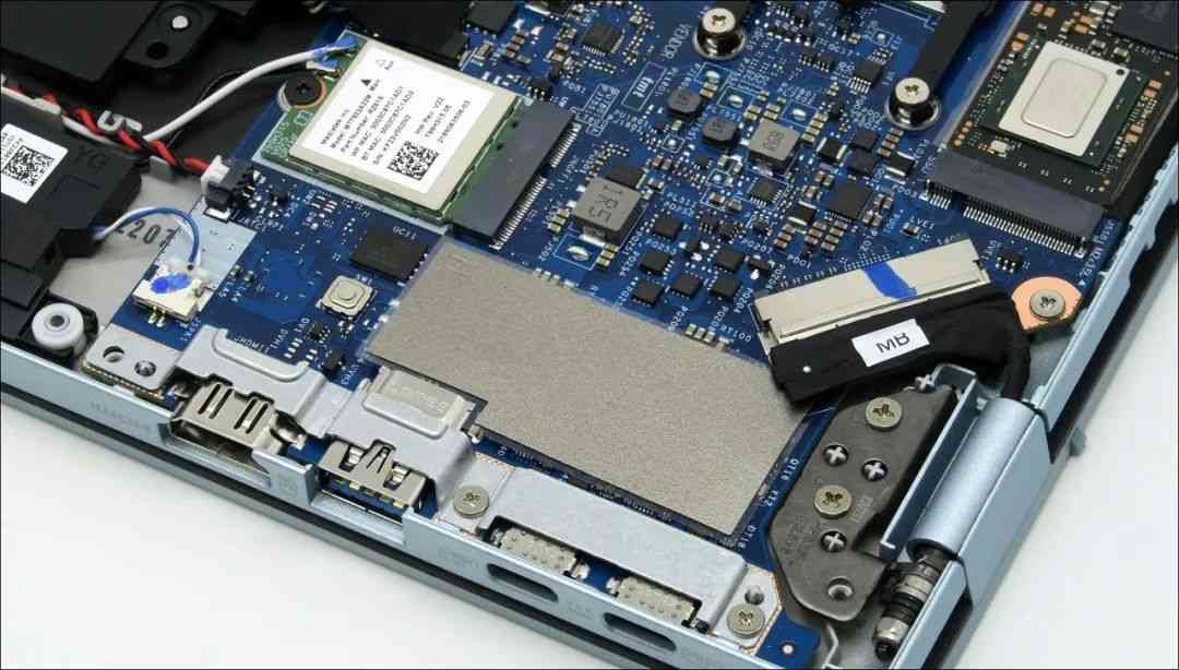 宏基电脑怎么样 119kg真·16英寸大屏超轻薄:宏碁传奇Edge优缺点全揭示 宏基电脑怎么样 119kg真·16英寸大屏超轻薄:宏碁传奇Edge优缺点全揭示