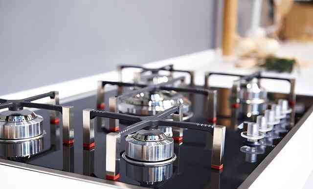 万家乐燃气灶质量怎么样 燃气灶是不是越贵越好？我家换了2台燃气灶，终于搞明白了