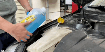 龟牌防冻玻璃水测评：价格悬殊10倍的差异解析与实测对比