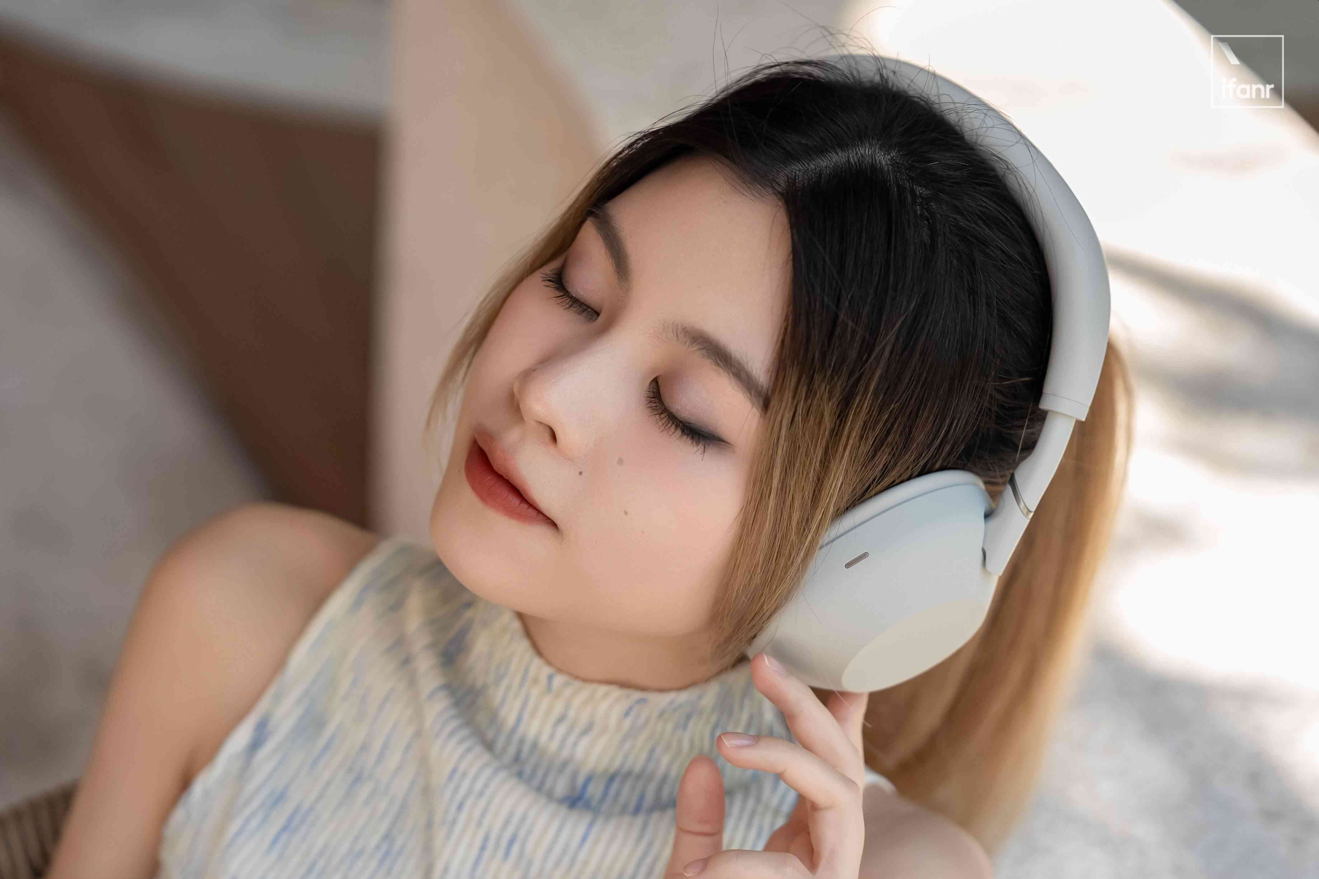 索尼WH-1000XM6深度体验：三年磨一剑，旗舰降噪耳机再进化