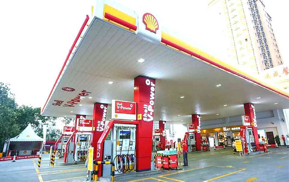 加油站打电话会怎么样 加油站内打电话会引发爆炸吗？这背后的真相是什么？