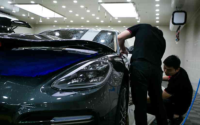 保时捷车主亲授：专业汽车贴膜全方位解析指南