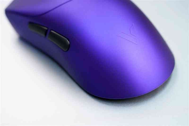 雷柏鼠标怎么样 雷柏VT7金属漆鼠标评测：性能解锁能耗更优 向旗舰再进半步