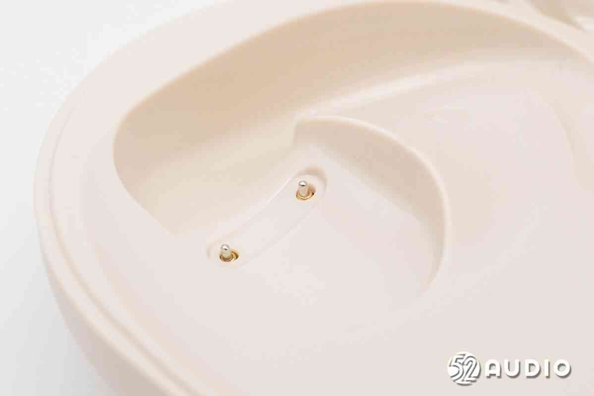 纽曼LY50 AI翻译耳机深度拆解:139种语言同传黑科技揭秘 纽曼LY50 AI翻译耳机深度拆解:139种语言同传黑科技揭秘