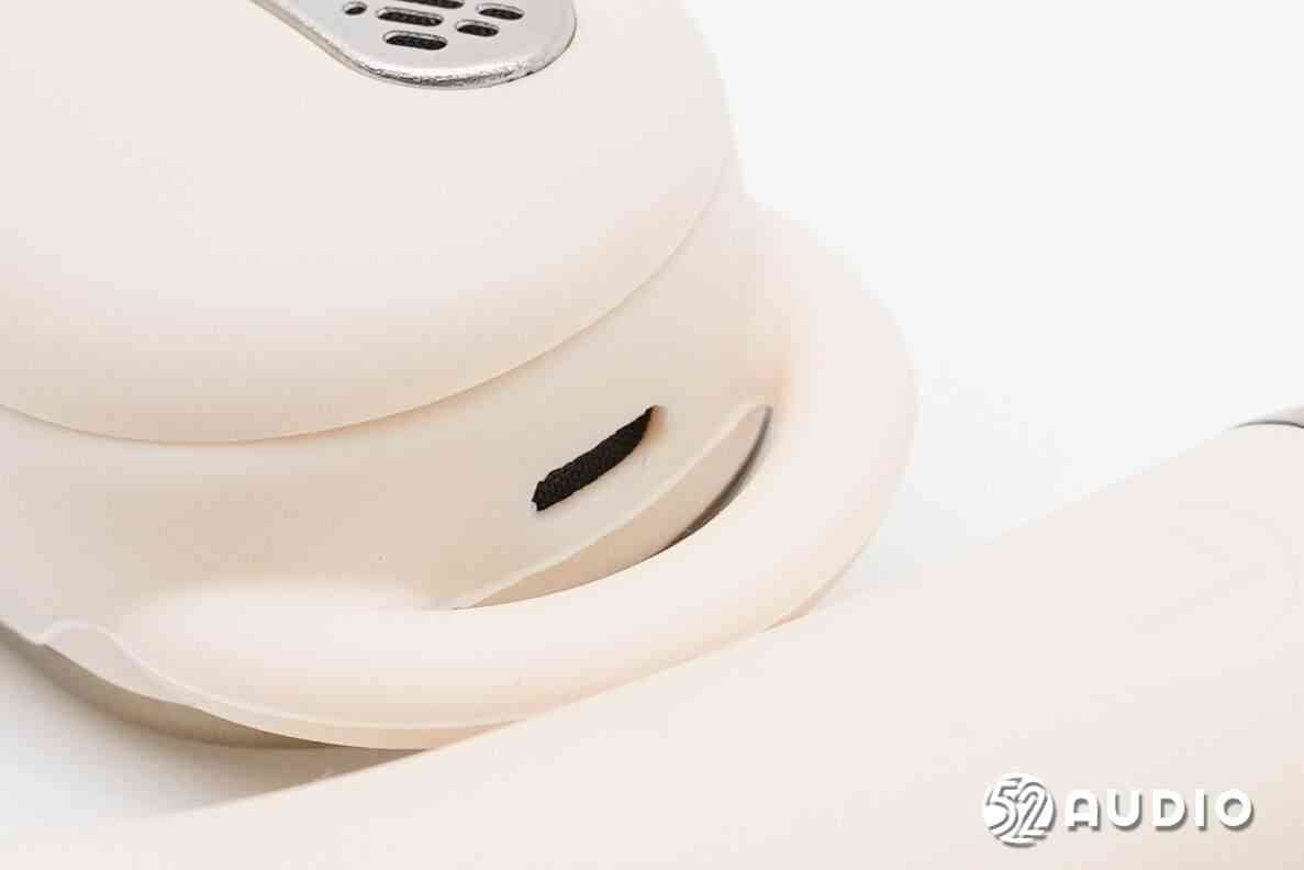 纽曼LY50 AI翻译耳机深度拆解:139种语言同传黑科技揭秘 纽曼LY50 AI翻译耳机深度拆解:139种语言同传黑科技揭秘