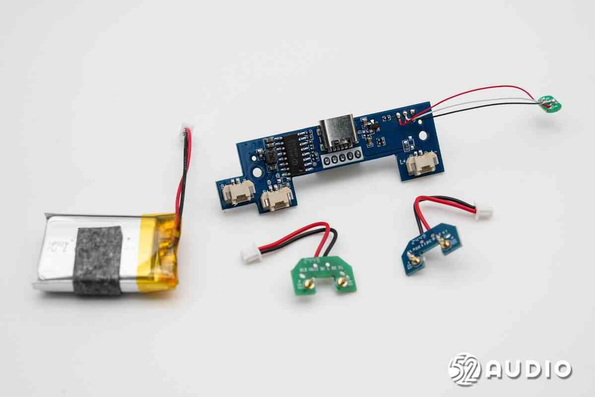 纽曼LY50 AI翻译耳机深度拆解:139种语言同传黑科技揭秘 纽曼LY50 AI翻译耳机深度拆解:139种语言同传黑科技揭秘