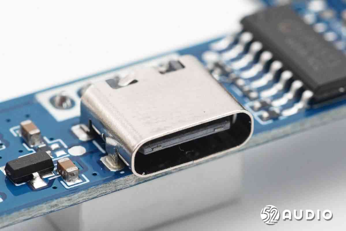 纽曼LY50 AI翻译耳机深度拆解:139种语言同传黑科技揭秘 纽曼LY50 AI翻译耳机深度拆解:139种语言同传黑科技揭秘