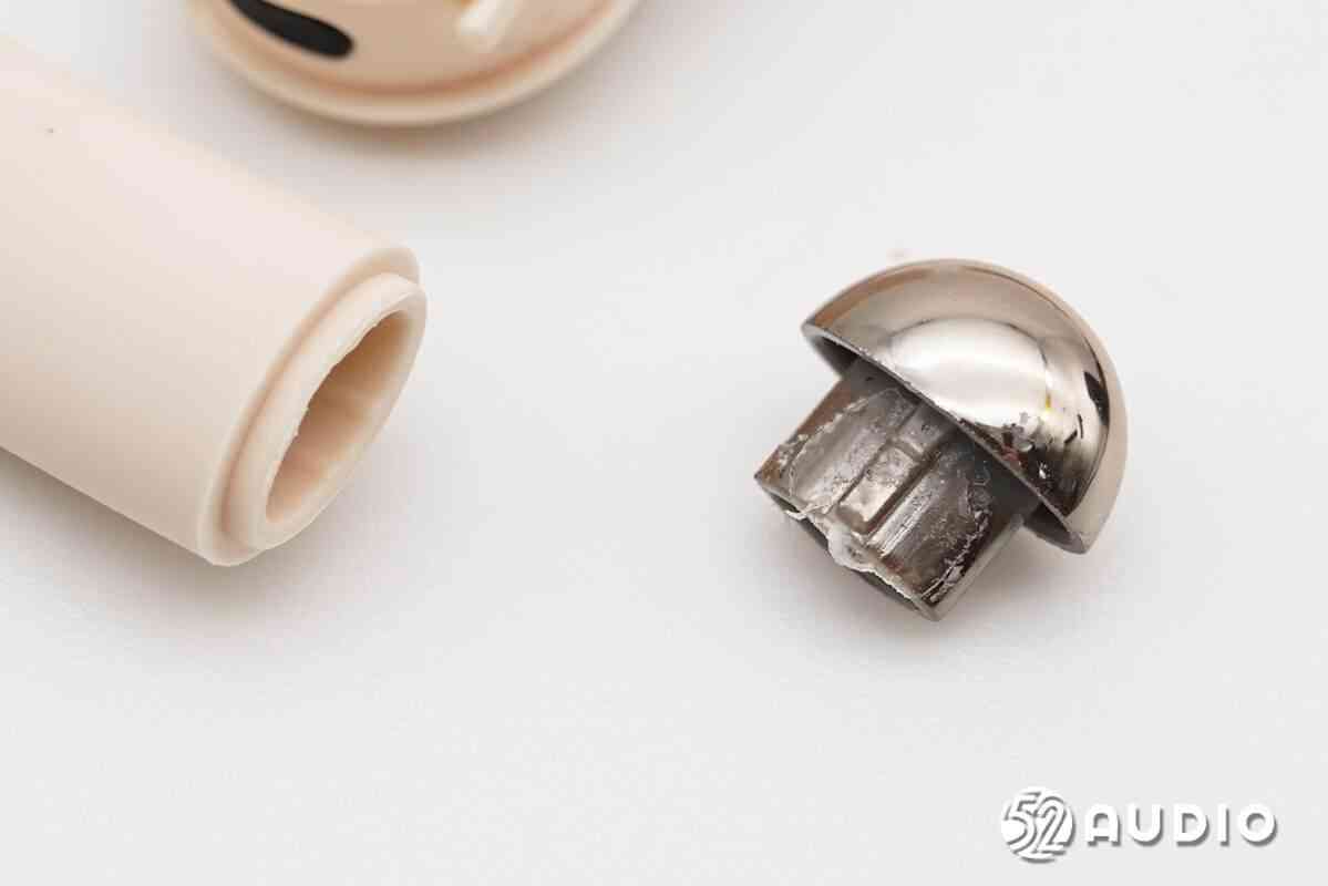 纽曼LY50 AI翻译耳机深度拆解:139种语言同传黑科技揭秘 纽曼LY50 AI翻译耳机深度拆解:139种语言同传黑科技揭秘