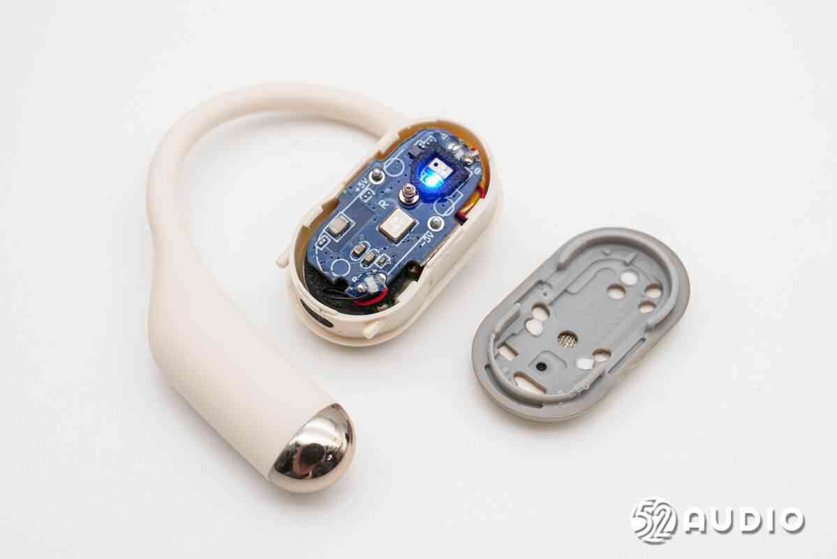 纽曼LY50 AI翻译耳机深度拆解:139种语言同传黑科技揭秘 纽曼LY50 AI翻译耳机深度拆解:139种语言同传黑科技揭秘