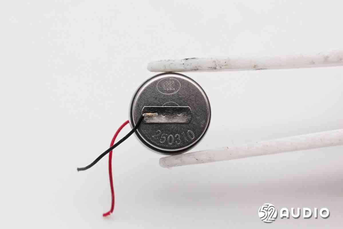 纽曼LY50 AI翻译耳机深度拆解:139种语言同传黑科技揭秘 纽曼LY50 AI翻译耳机深度拆解:139种语言同传黑科技揭秘