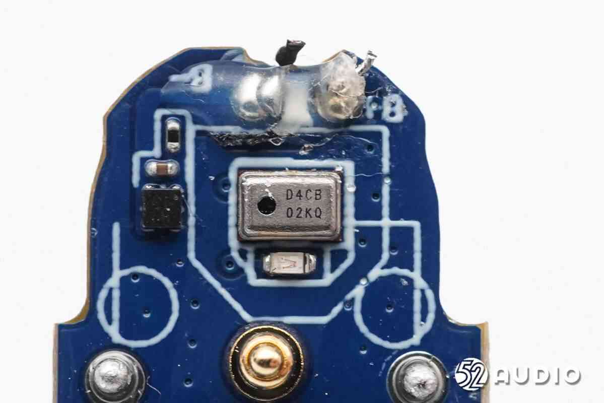 纽曼LY50 AI翻译耳机深度拆解:139种语言同传黑科技揭秘 纽曼LY50 AI翻译耳机深度拆解:139种语言同传黑科技揭秘