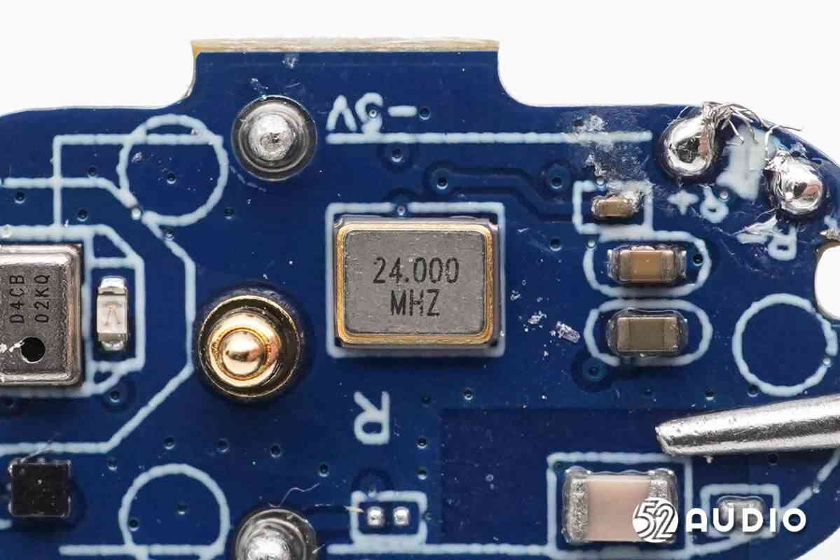 纽曼LY50 AI翻译耳机深度拆解:139种语言同传黑科技揭秘 纽曼LY50 AI翻译耳机深度拆解:139种语言同传黑科技揭秘