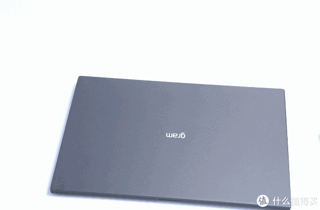 LG gram 2021款深度评测:1.19kg超轻薄16英寸移动办公利器 LG gram 2021款深度评测:1.19kg超轻薄16英寸移动办公利器