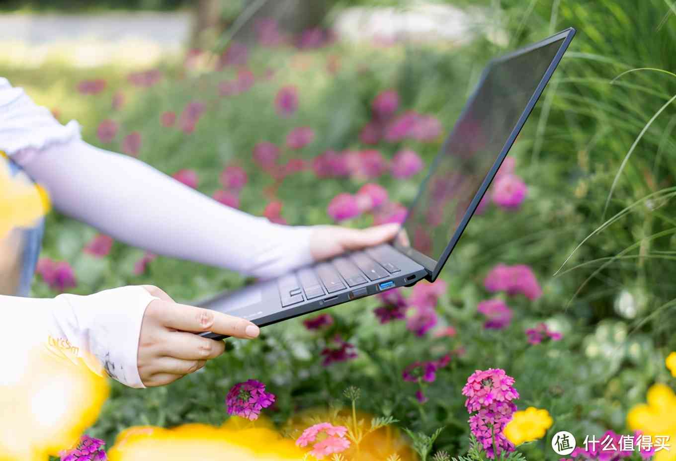 LG gram 2021款深度评测:1.19kg超轻薄16英寸移动办公利器 LG gram 2021款深度评测:1.19kg超轻薄16英寸移动办公利器