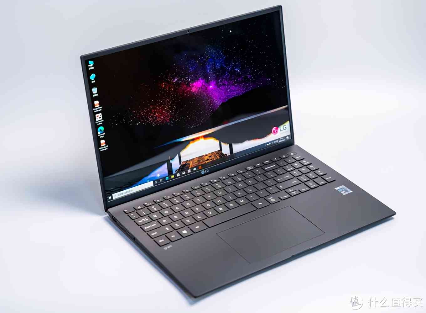 LG gram 2021款深度评测:1.19kg超轻薄16英寸移动办公利器 LG gram 2021款深度评测:1.19kg超轻薄16英寸移动办公利器
