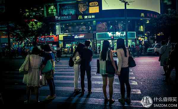 索尼RX100怎么样？也谈谈自己使用的SONY索尼DSC-RX100黑卡数码相机