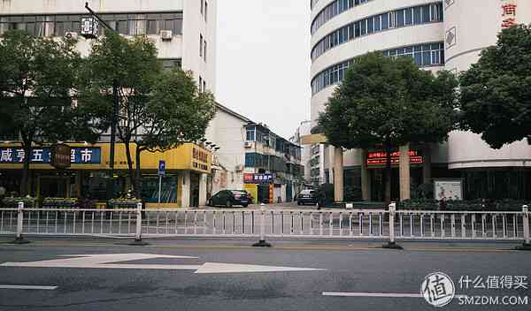 索尼RX100怎么样？也谈谈自己使用的SONY索尼DSC-RX100黑卡数码相机